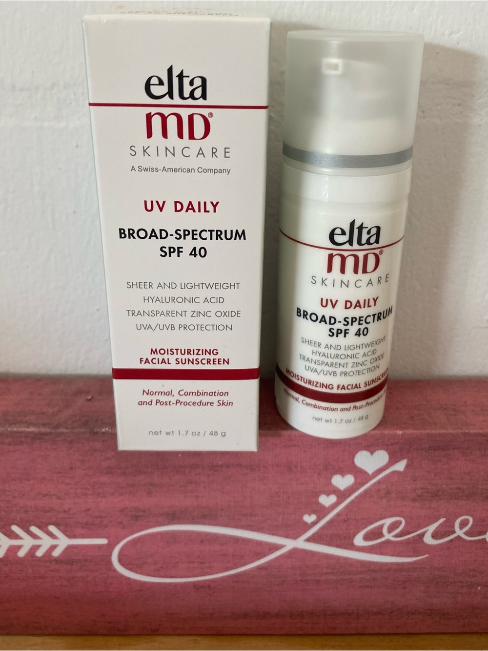 Elta MD UV SPF 40 Clear SPF broad spectrum Hyaluronic Acid, Zinc